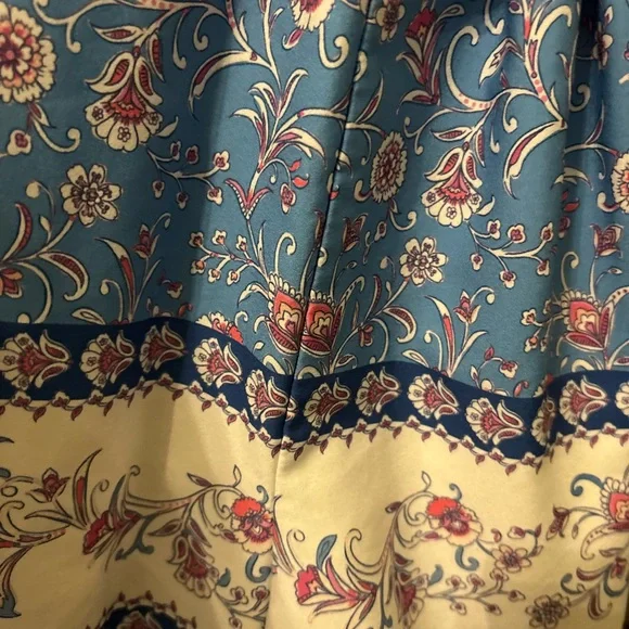 Blue Floral V-Neck Romper - Picture 3 of 5